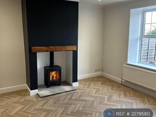 2 bedroom terraced house to rent