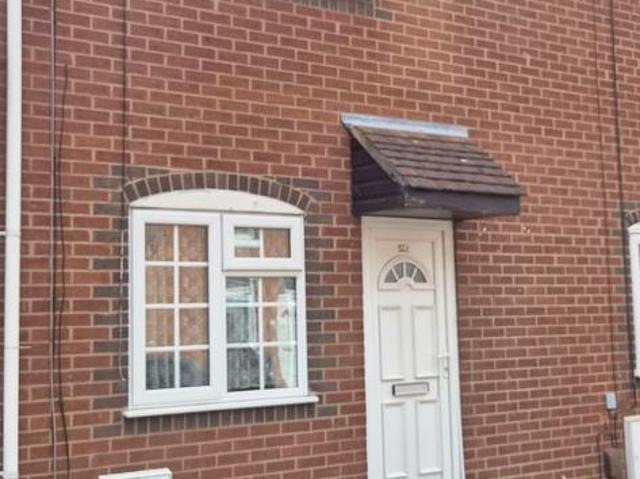 2 bedroom terraced house to rent