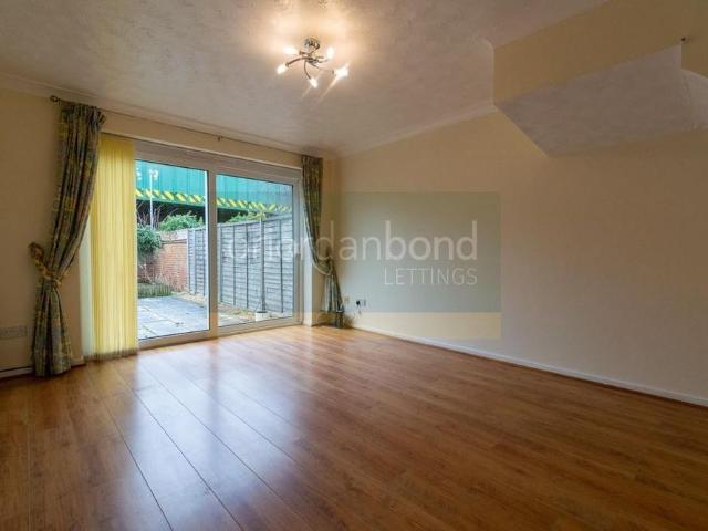 2 bedroom terraced house to rent