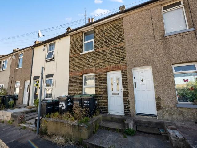 2 bedroom terraced house to rent