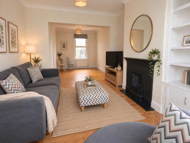 2 bedroom terraced house to rent