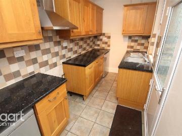 2 bedroom terraced house to rent
