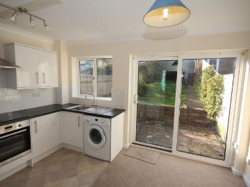 2 bedroom terraced house to rent