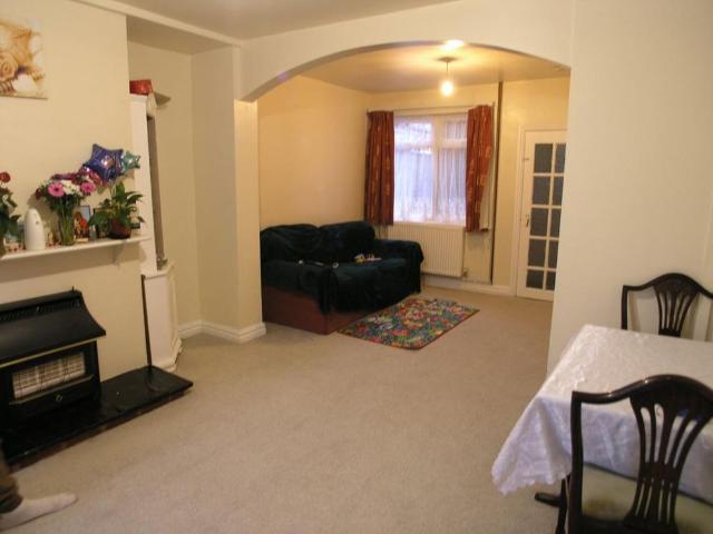 2 bedroom terraced house to rent