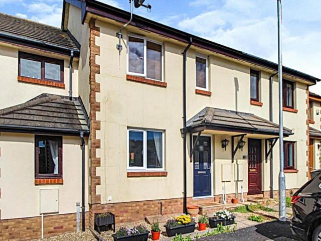 2 bedroom terraced house to rent