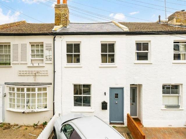 2 bedroom terraced house to rent