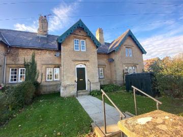 2 bedroom terraced house to rent
