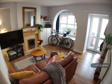 2 bedroom terraced house to rent