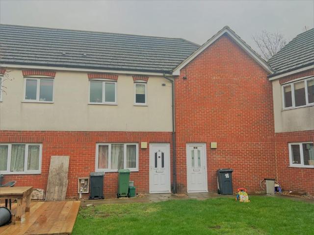 2 bedroom terraced house to rent