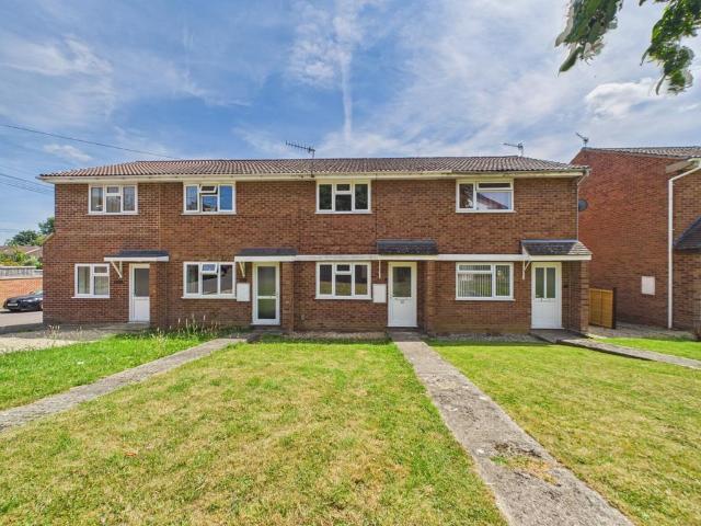 2 bedroom terraced house to rent