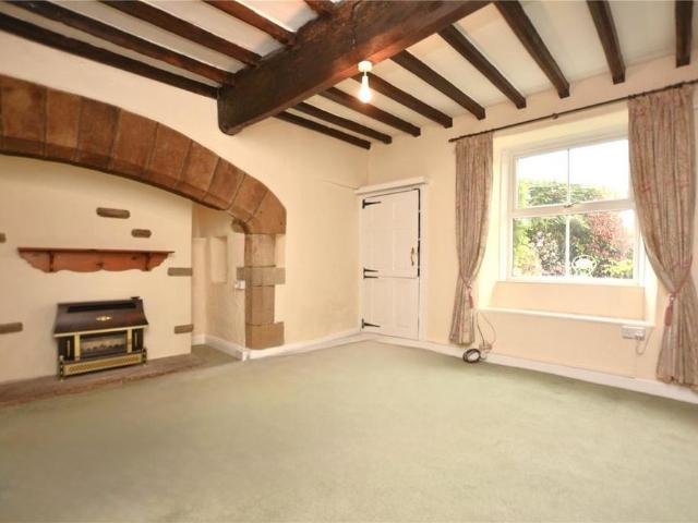 2 bedroom terraced house to rent
