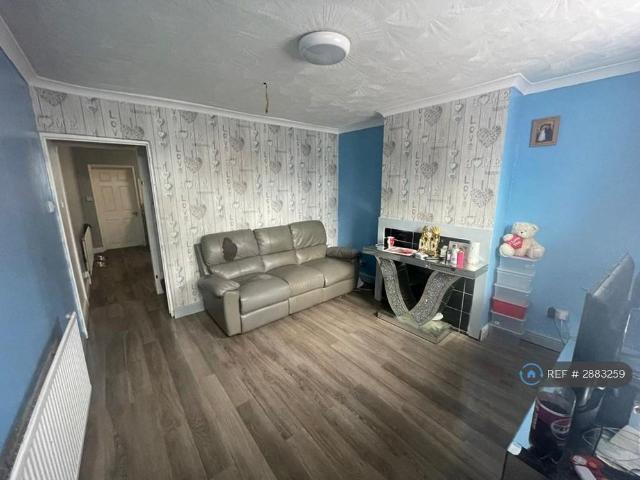 2 bedroom terraced house to rent