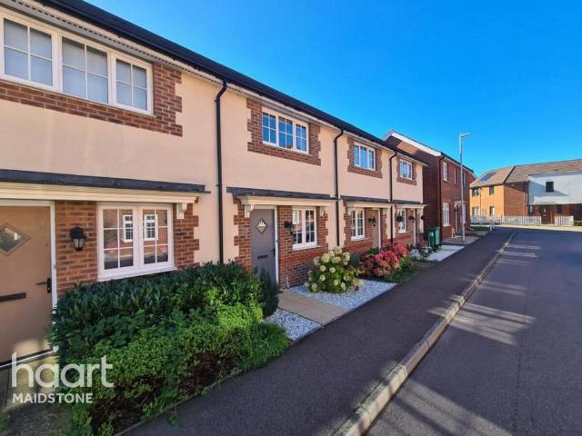 2 bedroom terraced house to rent