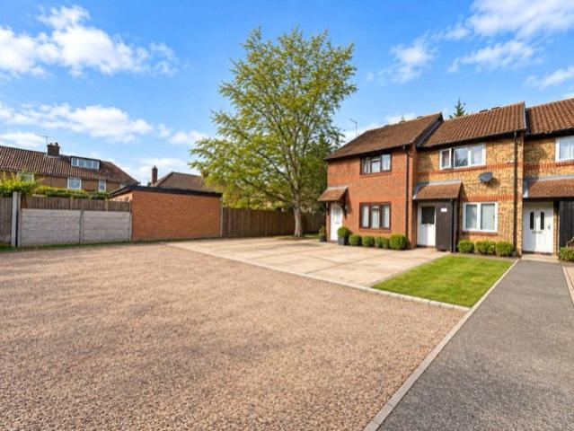 2 bedroom Terraced House Let Agreed