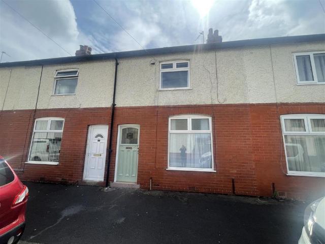 2 bedroom terraced house to rent