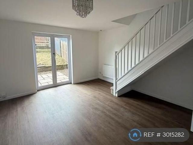 2 bedroom terraced house to rent