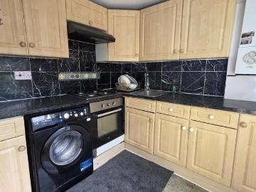 2 bedroom terraced house to rent