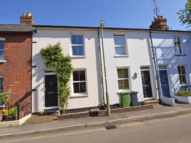 2 bedroom terraced house to rent