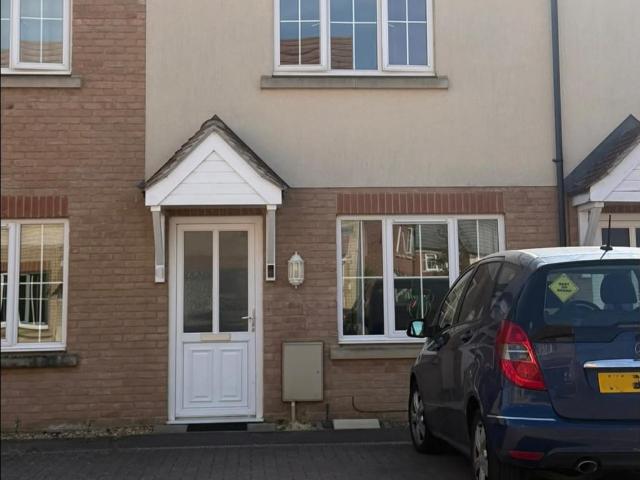 2 bedroom terraced house to rent