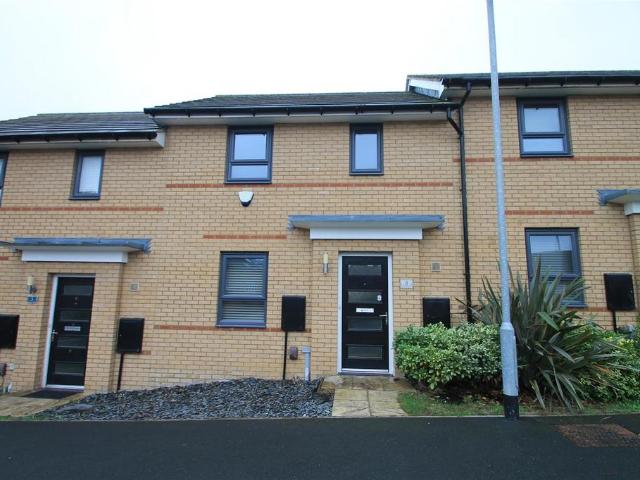 2 bedroom terraced house to rent
