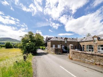 2 bedroom terraced house to rent