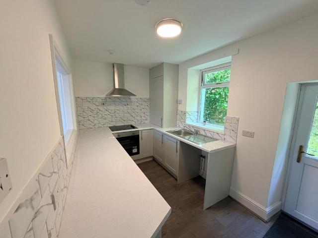 2 bedroom terraced house to rent
