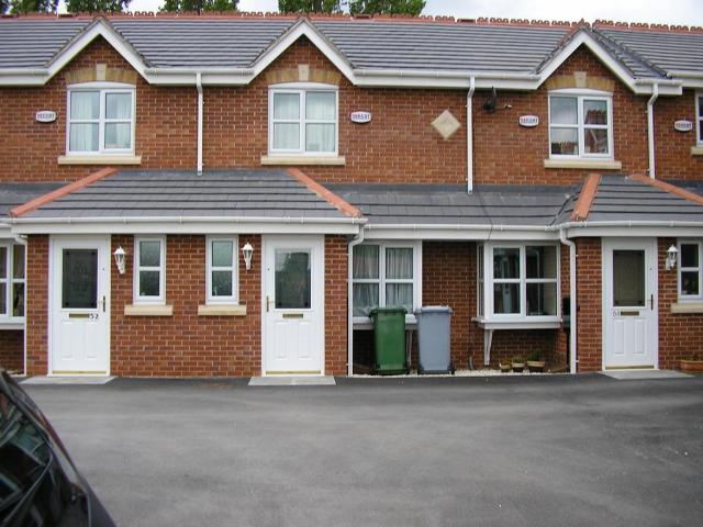 2 bedroom terraced house to rent