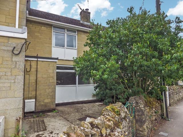 2 bedroom terraced house to rent