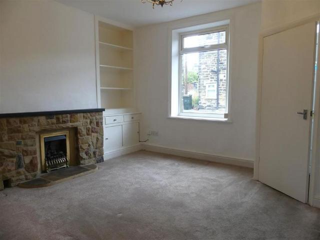 2 bedroom terraced house to rent