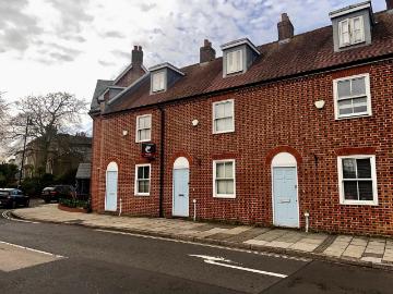 2 bedroom terraced house to rent