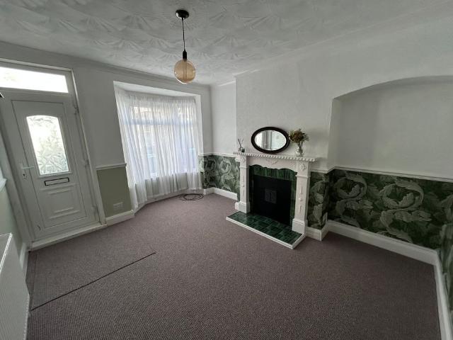 2 bedroom terraced house to rent