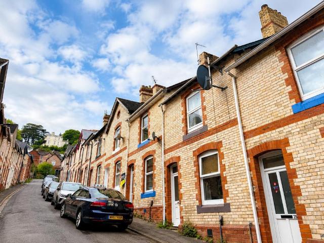 2 bedroom terraced house to rent