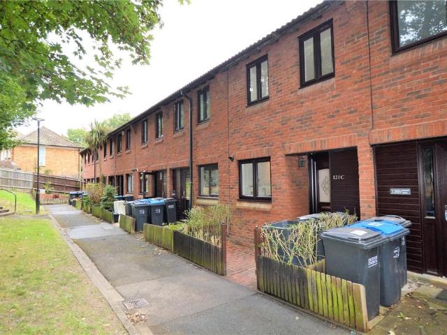 2 bedroom terraced house to rent
