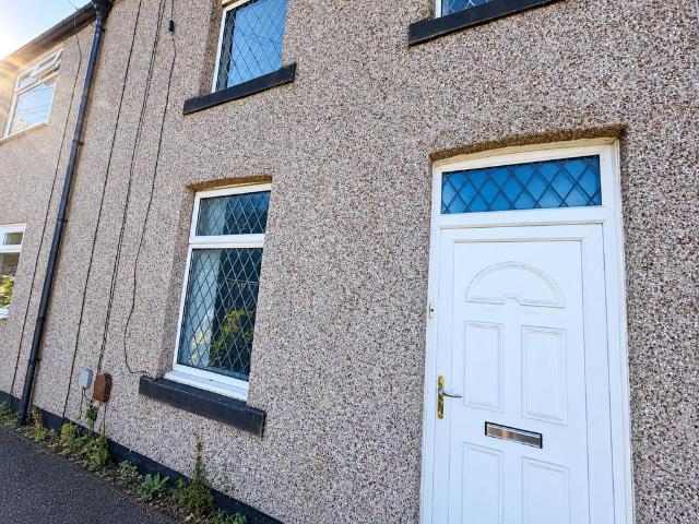 2 bedroom terraced house to rent