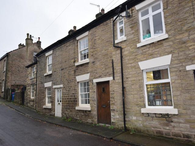 2 bedroom terraced house to rent