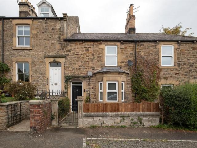 2 bedroom terraced house to rent