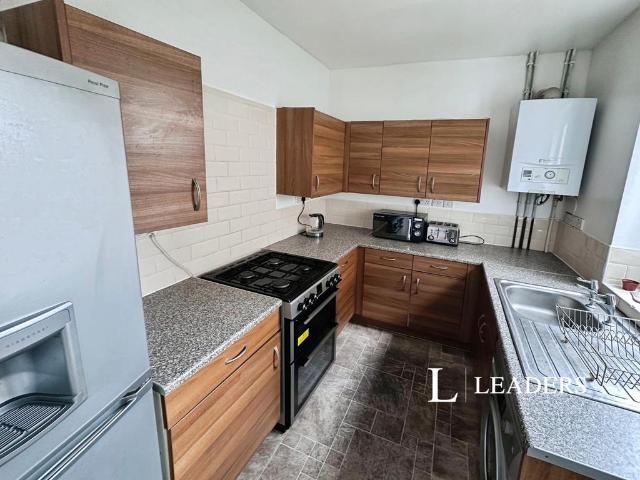 2 bedroom terraced house to rent