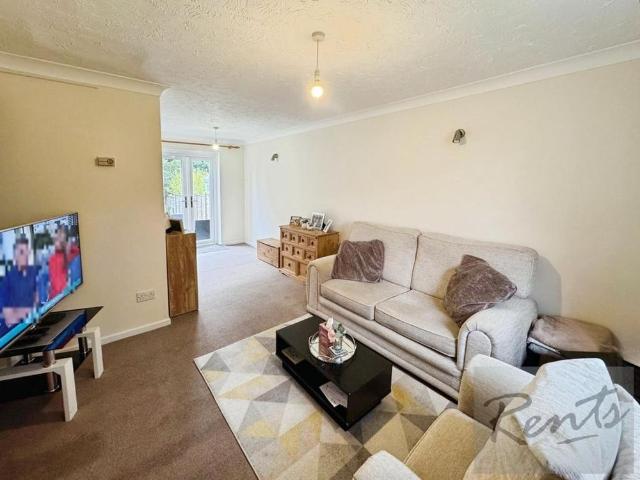 2 bedroom terraced house to rent