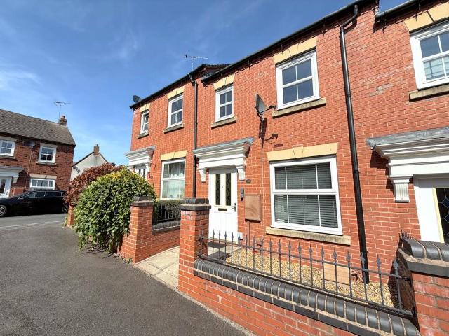2 bedroom terraced house to rent