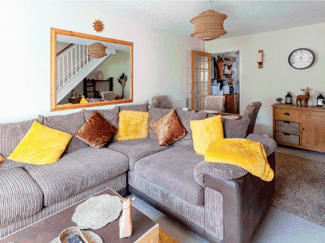 2 bedroom terraced house to rent