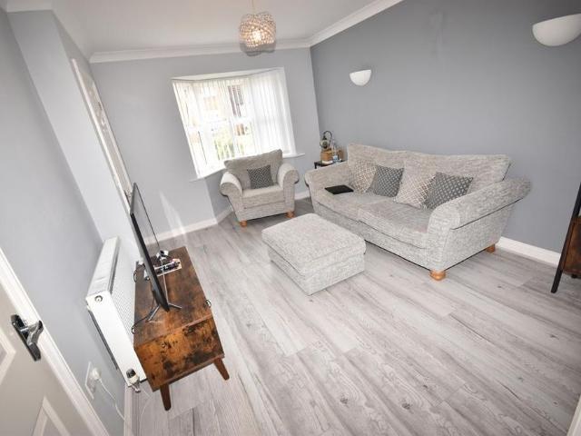 2 bedroom terraced house to rent
