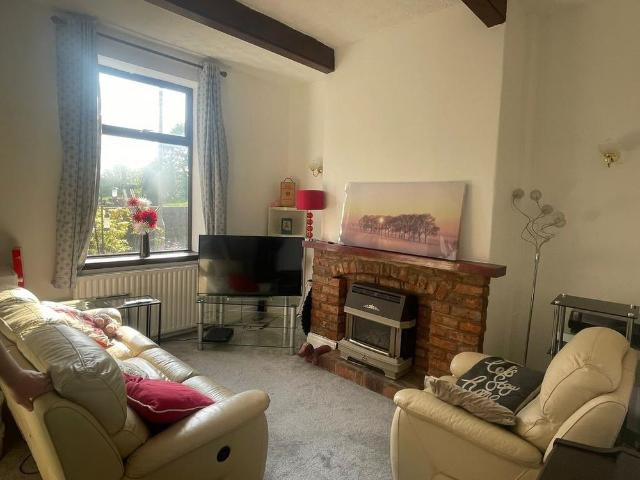 2 bedroom terraced house to rent