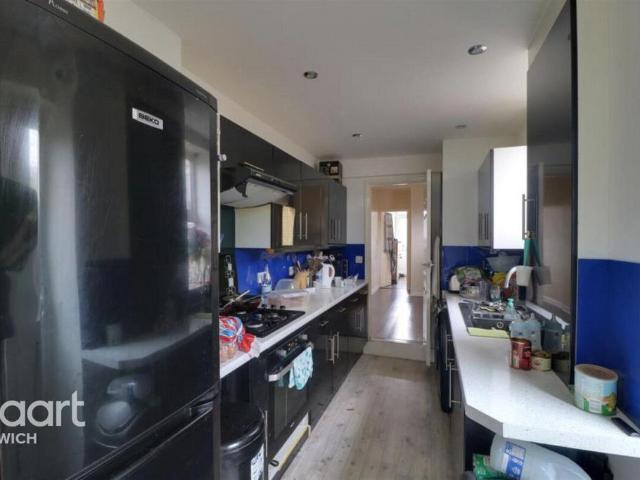 2 bedroom terraced house to rent