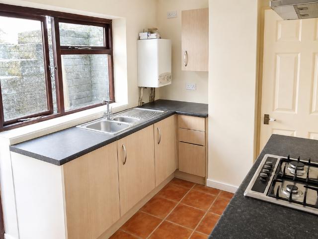 2 bedroom terraced house to rent