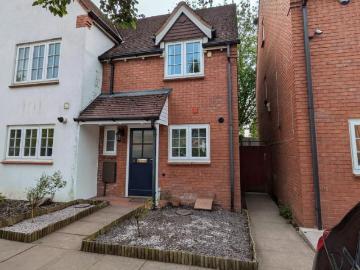 2 bedroom terraced house to rent