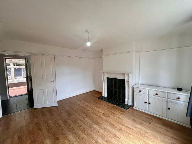 3 bedroom terraced house to rent