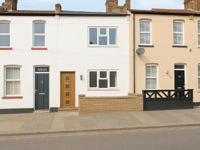 2 bedroom terraced house to rent