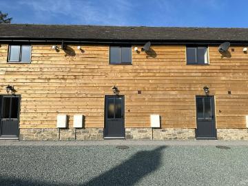 2 bedroom terraced house to rent