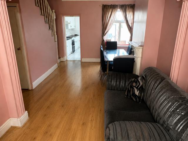 2 bedroom terraced house to rent