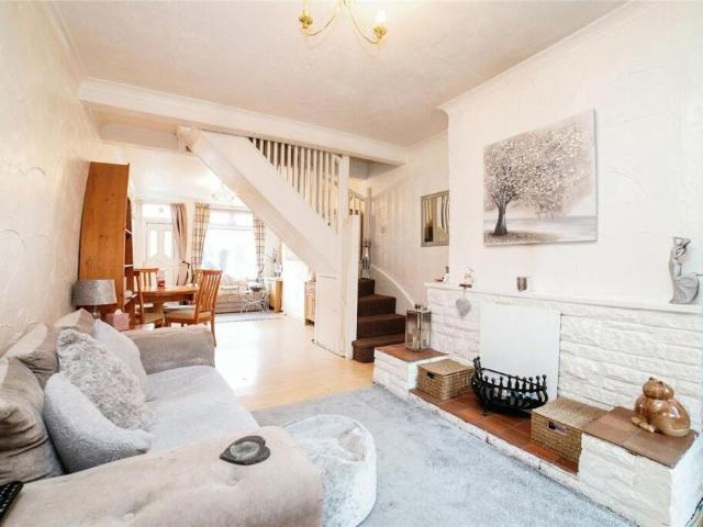 2 bedroom terraced house to rent